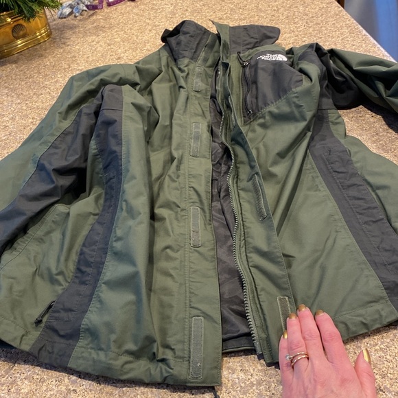 The North Face Shell Jacket (Shell Only) (MISSING HOOD and NO LINER) Men’s Large - Picture 17 of 17